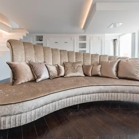 Skyline View Penthouses Apartamento