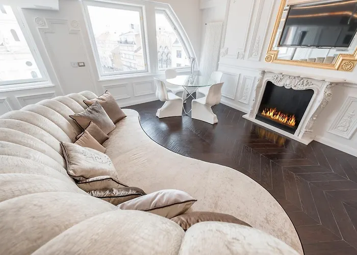 아파트 Skyline View Penthouses *