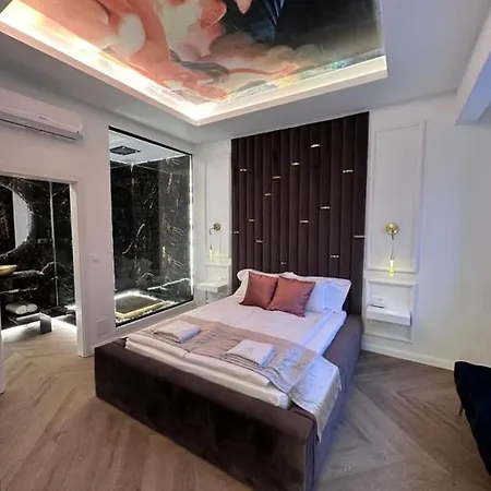 Skyline View Penthouses Apartament